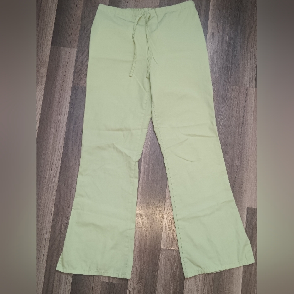 𝖵𝗂𝗇𝗍𝖺𝗀𝖾 𝖦𝗋𝖾𝖾𝗇/𝖶𝗁𝗂𝗍𝖾 𝖱𝖾𝗍𝗋𝗈 𝖲𝖼𝗋𝗎𝖻 𝖲𝖾𝗍/𝗫𝗦 - Picture 9 of 16